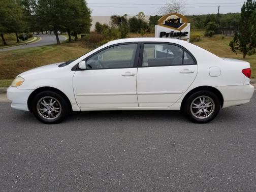 White 2003 Toyota Corolla LE